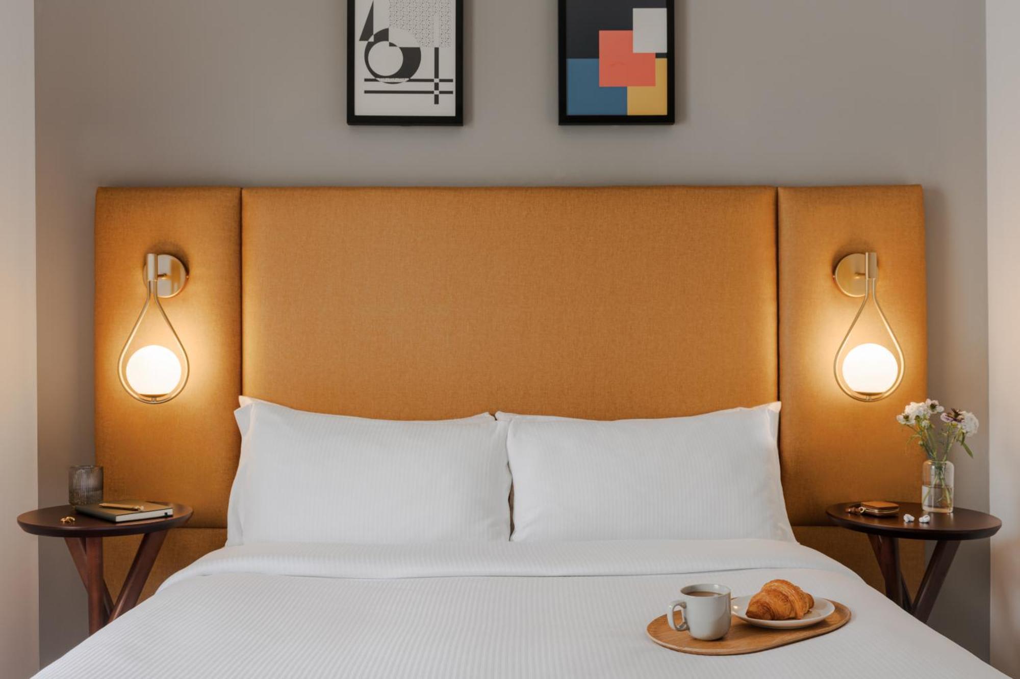Sonder The Henry Hotel London Exterior photo
