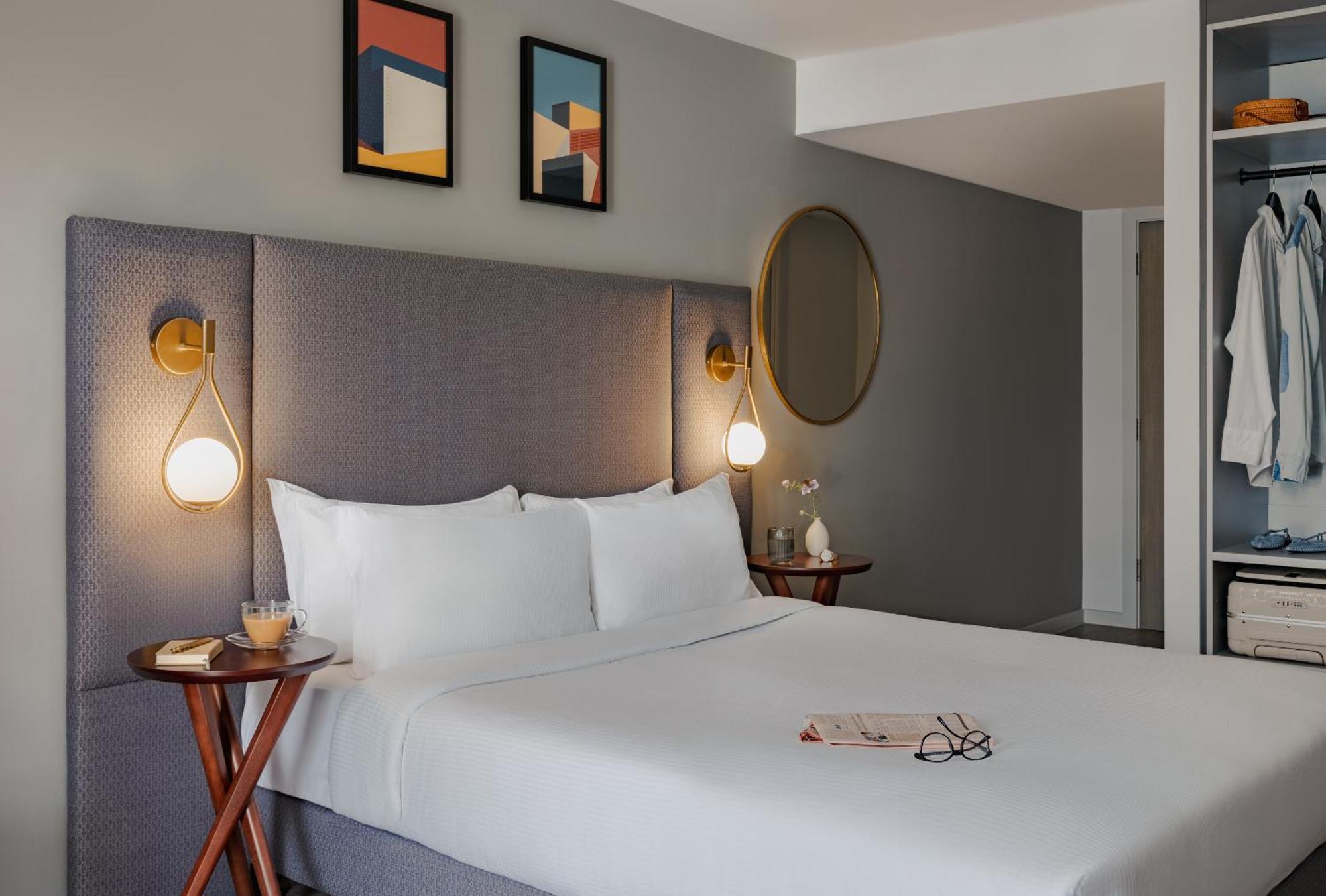 Sonder The Henry Hotel London Exterior photo